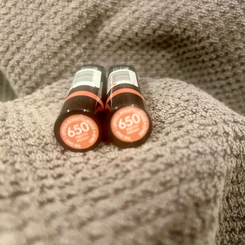 Rimmel London Pretty Penny Lipstick - Picture 6 of 6